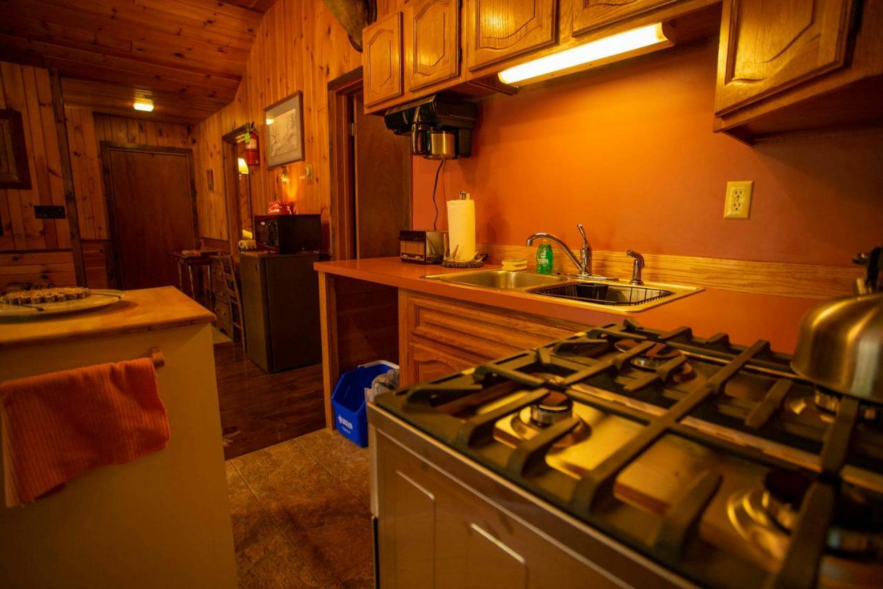 Lake Clear Lodge Exterior photo